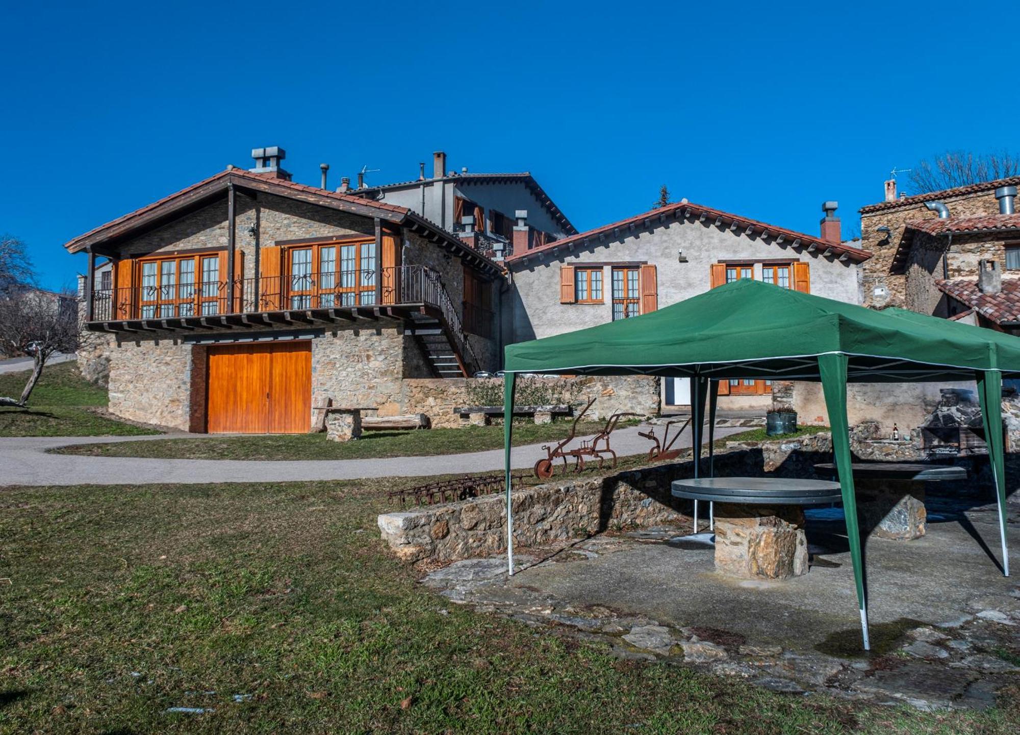 Can Tubau - Casa Rural - Apartaments Campelles Exterior foto